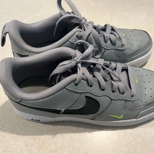 Nike Air Force 1s Light Smoke Grey